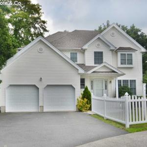 11 Holly Ct, Bloomfield